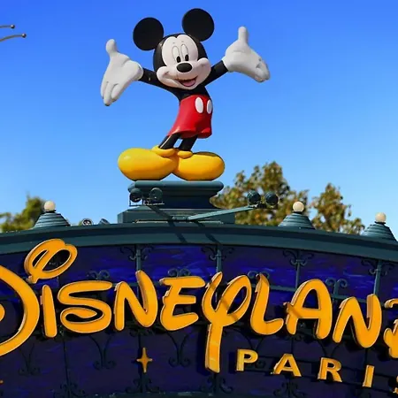 Terrasse Du Parc Disneyland Bmyguest